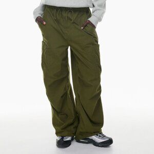 Aritzia TNA Stunt Parachute Pant (Fatigue Green, S)